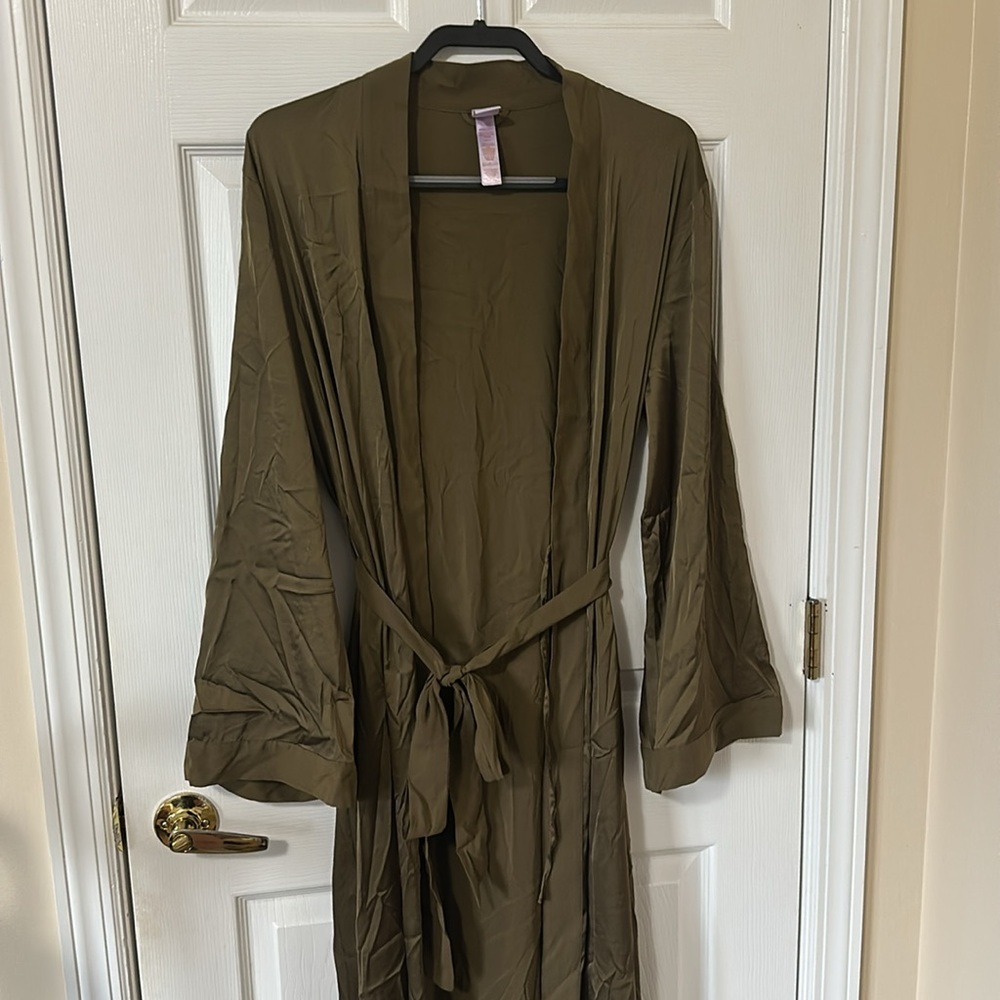 savage by fenty robe